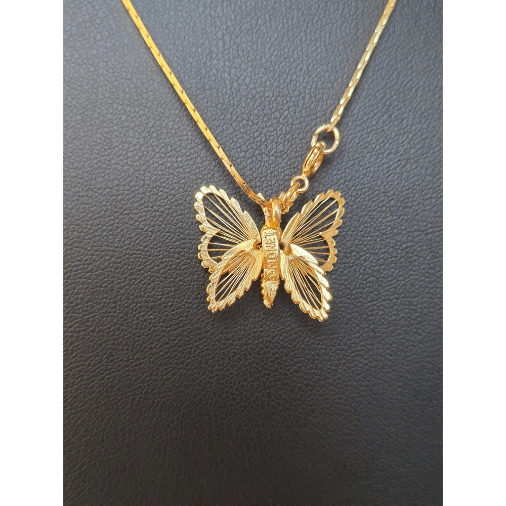 Monet Gold Tone Delicate Wire Filigree Butterfly Pendant Necklace Vintage - Picture 5 of 7